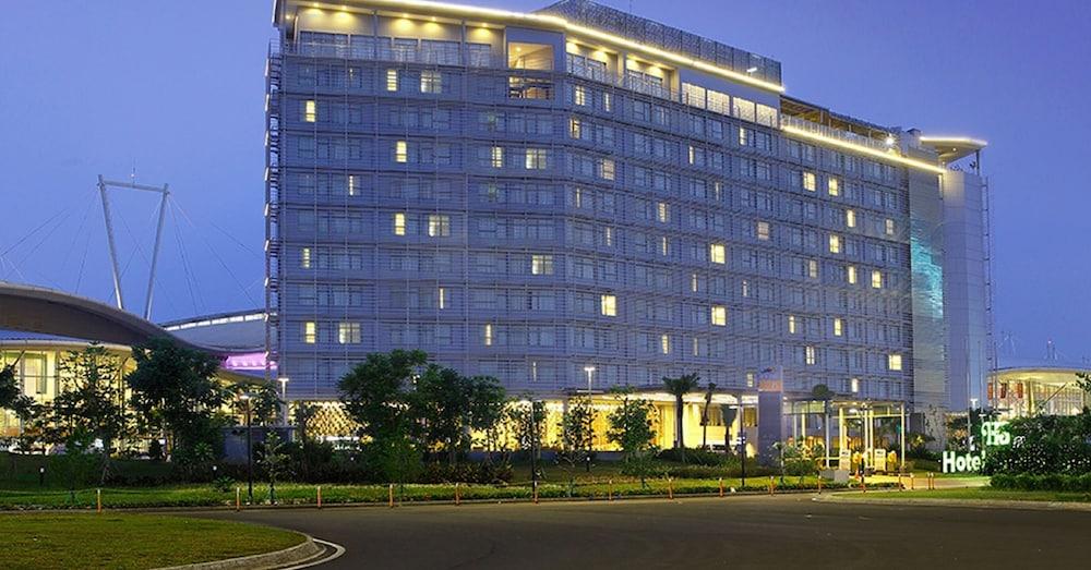 Hotel Santika Premiere Ice - Bsd City Serpong Εξωτερικό φωτογραφία