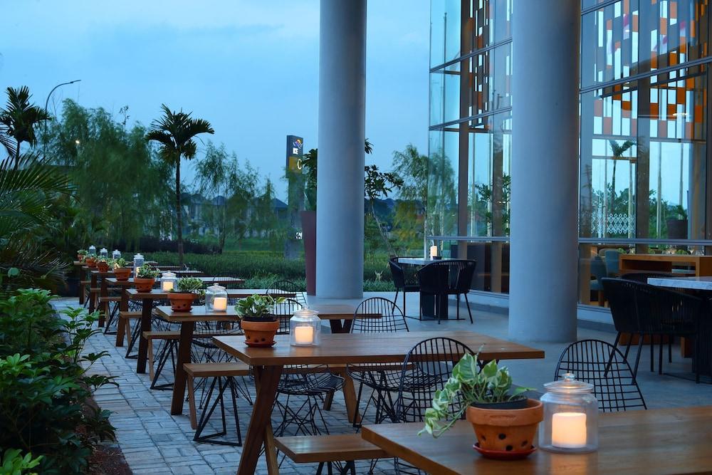 Hotel Santika Premiere Ice - Bsd City Serpong Εξωτερικό φωτογραφία