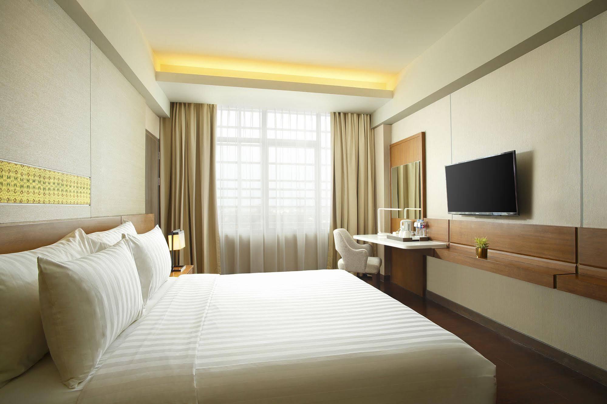 Hotel Santika Premiere Ice - Bsd City Serpong Εξωτερικό φωτογραφία